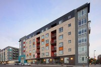 Building Photo - Point21 Urban Flats Apartamentos in Denver, Colorado