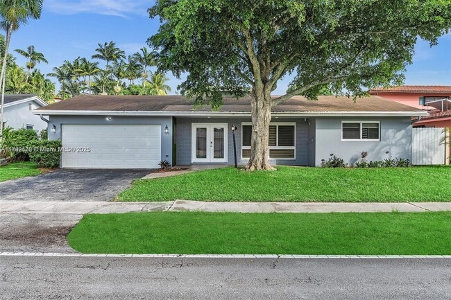 609 N 46th Ave in Hollywood, FL - Building Photo - Building Photo