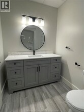 25 Raleigh St in Chatham, ON - Building Photo - Building Photo