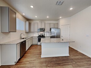 465 Pebble Beach Run in New Braunfels, TX - Building Photo - Building Photo
