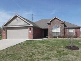 1904 SW Ashbury St in Bentonville, AR - Building Photo