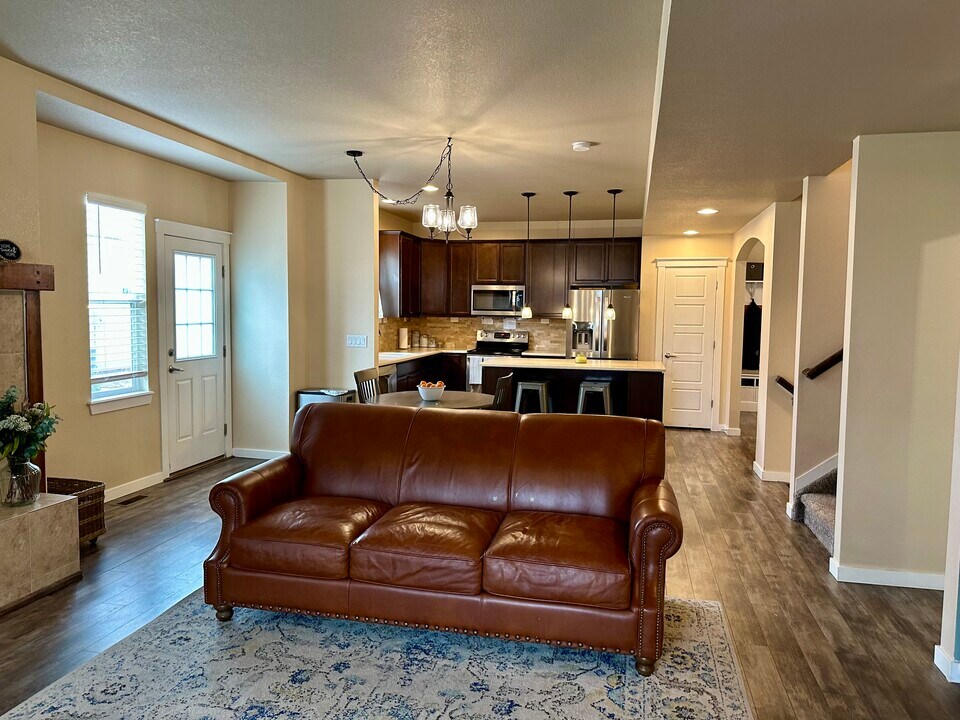1784 Portland Gold Dr in Colorado Springs, CO - Building Photo