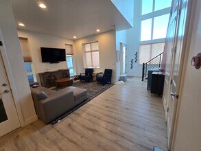 6051 N Malta St in Aurora, CO - Foto de edificio - Building Photo