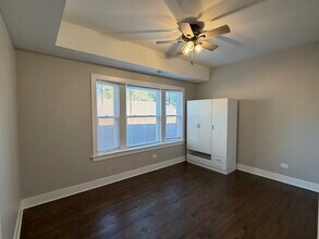 7823 S Colfax Ave in Chicago, IL - Building Photo - Building Photo