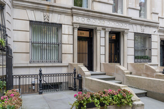 20 E 95th St in New York, NY - Building Photo - Building Photo