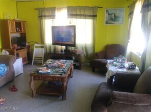 1073 San Remo Ave in Naples, FL - Building Photo - Building Photo