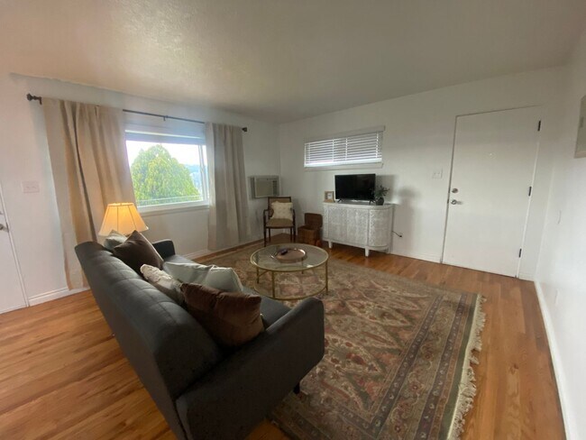 2015 W Tenth Ave in Spokane, WA - Building Photo - Building Photo