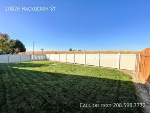 10826 Hackberry St in Nampa, ID - Building Photo - Building Photo