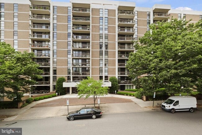 property at 1016 S Wayne St