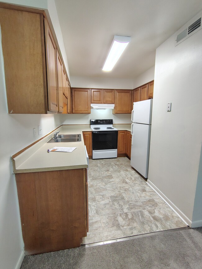 600 Reusens Rd, Unit E53 in Lynchburg, VA - Foto de edificio - Building Photo