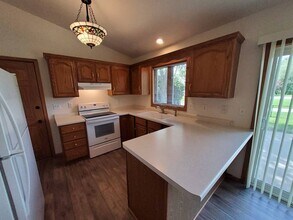 2801 Ruschfield Dr in Oshkosh, WI - Building Photo - Building Photo