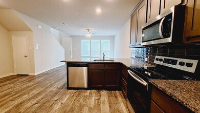 3329 Solana Cir in Denton, TX - Building Photo - Building Photo