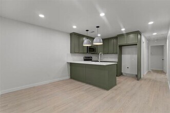 412 N 5th St in Midlothian, TX - Building Photo - Building Photo