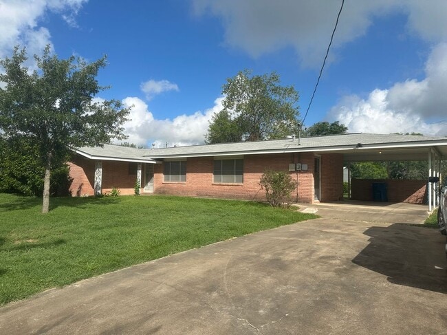 property at 603 F St