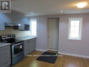 95 Maria Rd in Markham, ON - Building Photo - Building Photo