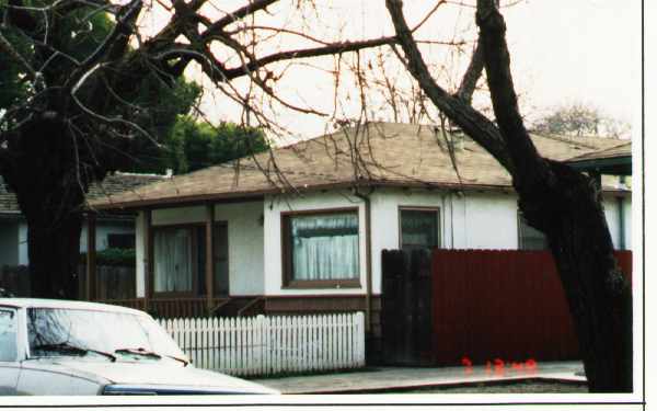 1087-1089 Locust St in San Jose, CA - Foto de edificio - Building Photo