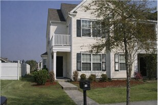 10 Ashleigh Ln in Savannah, GA - Building Photo