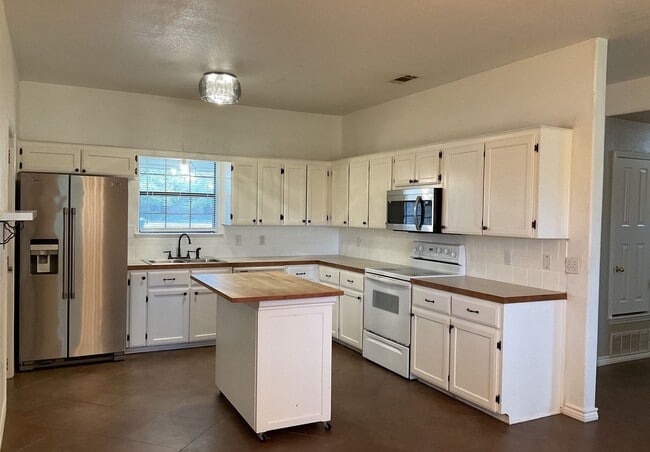 554 Co Rd 4879 in Copperas Cove, TX - Building Photo - Building Photo