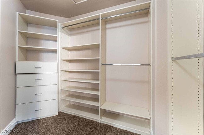 property at 617 Lexington Cross Dr