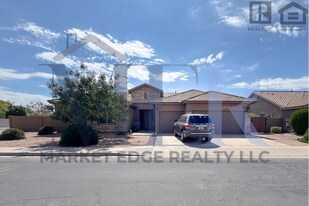 9843 E Nopal Ave in Mesa, AZ - Building Photo