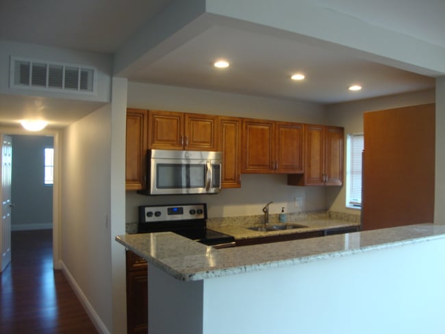 665 Enfield St in Boca Raton, FL - Foto de edificio - Building Photo