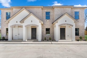 2403 Enterprise Blvd in Lake Charles, LA - Building Photo - Building Photo