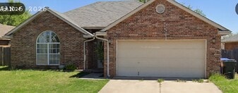 1705 Briarcreek in Norman, OK - Building Photo