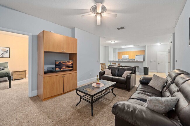 5650 Graduate Cir-Unit -ID1029661P in Temple Terrace, FL - Foto de edificio - Building Photo