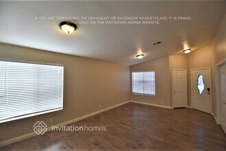 171 Lovett Rd in Henderson, NV - Building Photo - Building Photo