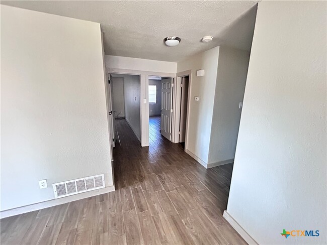 property at 5001 Greenlee Dr