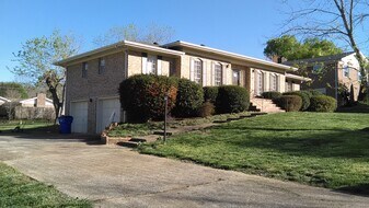 2512 Sharron Dr in Chattanooga, TN - Building Photo
