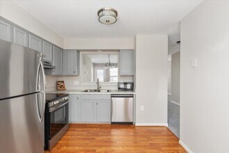 113 Frazer Dr in Purcellville, VA - Building Photo - Building Photo