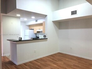 2544 Centergate Dr in Miramar, FL - Building Photo - Building Photo