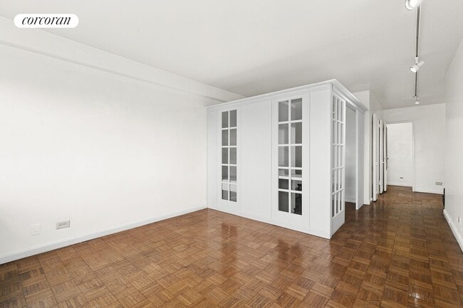 111 3rd Ave in New York, NY - Building Photo - Building Photo