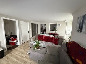 2915 N 54th St in Milwaukee, WI - Building Photo - Building Photo