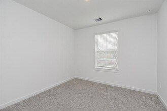 4906 Oakwood Dr in Fresno, TX - Building Photo - Building Photo
