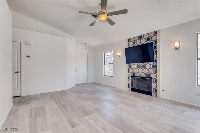 property at 2564 Spruce Creek Dr