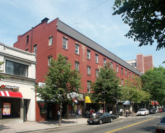 Arcade Mall in Bridgeport, CT - Building Photo - Building Photo