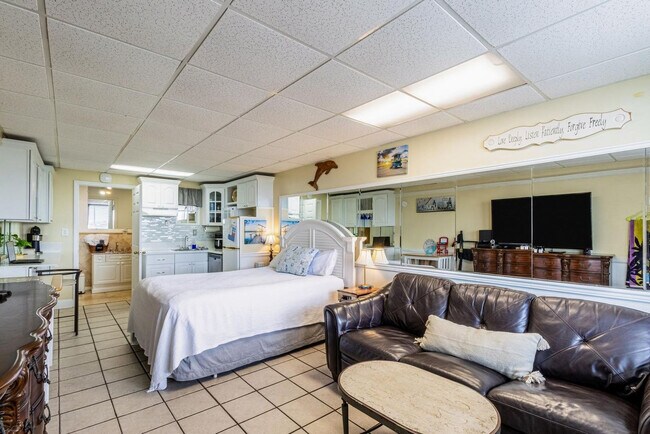 14401 Front Beach Rd in Panama City Beach, FL - Building Photo - Building Photo