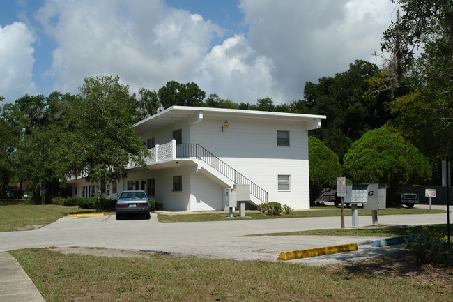 Colonial Oaks in DeLand, FL - Building Photo - Building Photo