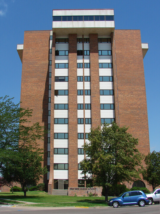 Great Bend Hi-Rise in Great Bend, KS - Building Photo