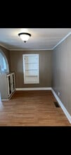1203 Brown St in Paris, TN - Foto de edificio - Building Photo