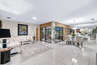 5944 Forest Grove Dr in Boynton Beach, FL - Building Photo - Building Photo