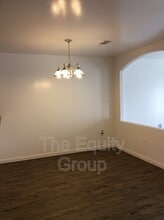 437 N Park St in Visalia, CA - Building Photo - Building Photo