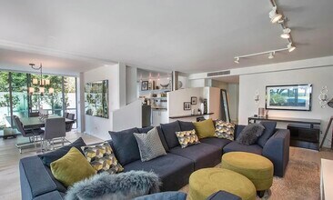 535 Ocean Ave, Unit 1A in Santa Monica, CA - Building Photo - Building Photo