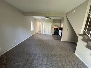 3562 NE Independence Ave in Lee's Summit, MO - Building Photo - Building Photo