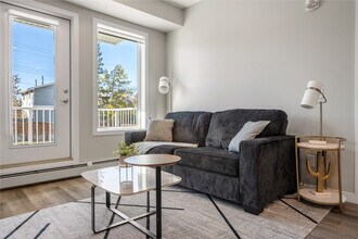 1605-1617 17 St SE in Calgary, AB - Building Photo - Building Photo