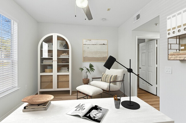 Lantower Round Rock in Round Rock, TX - Building Photo - Building Photo