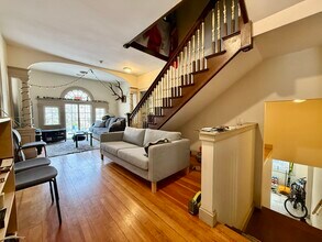 58 Englewood Ave, Unit 2 in Boston, MA - Building Photo - Building Photo
