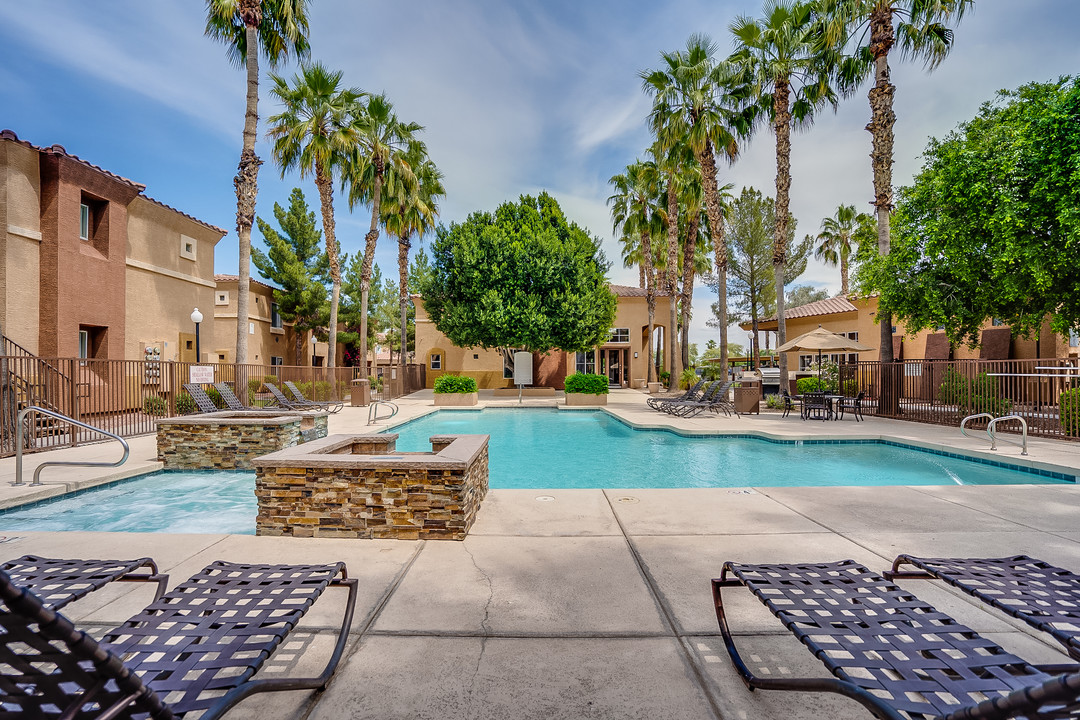 Desert Harbor Apartment Homes Photo